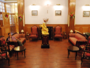Moon International Hotel Shimla Zewnętrze zdjęcie